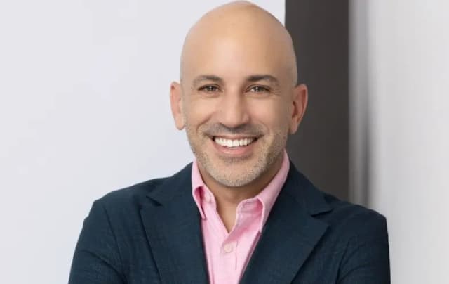 Seth Siegler